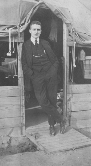 George Knapp ready for church.jpg (102128 bytes)